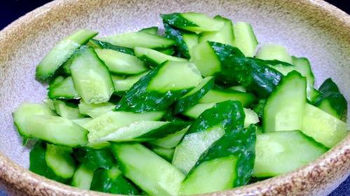 吃瓜怎么炒下饭,轻松打造下饭佳肴的秘诀