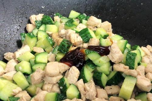 播放鸡麦吃瓜,欢乐无限，尽享田园时光