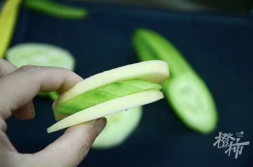 小苹果吃瓜,揭秘娱乐圈那些不为人知的幕后故事