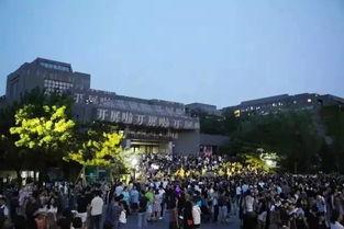 吃瓜群众毕业视频,一场别开生面的毕业狂欢