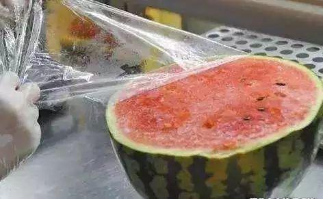 吃瓜西区男生,揭秘校园里的青春故事