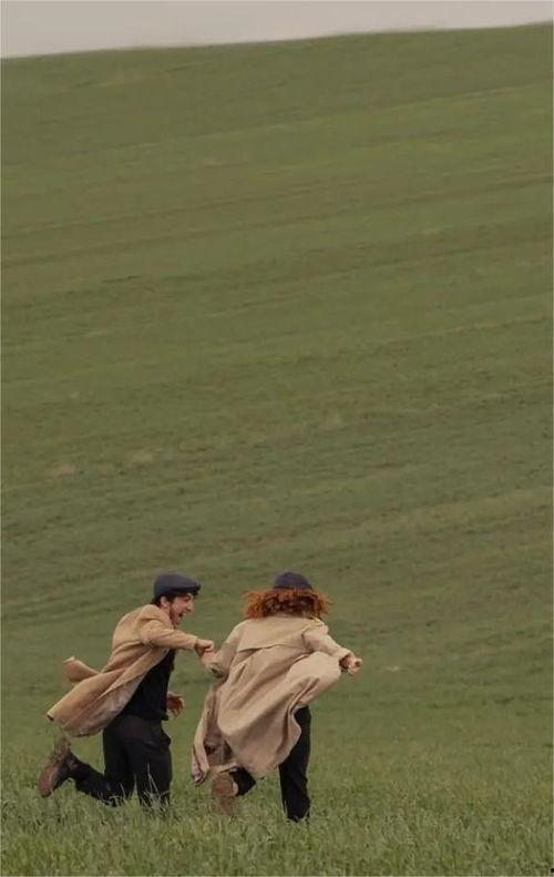 姐弟吃瓜拍照姿势图片,姐弟趣味拍照姿势大揭秘