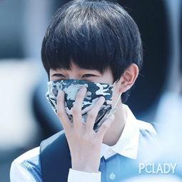 王源吃瓜头像,揭秘明星私下趣味瞬间